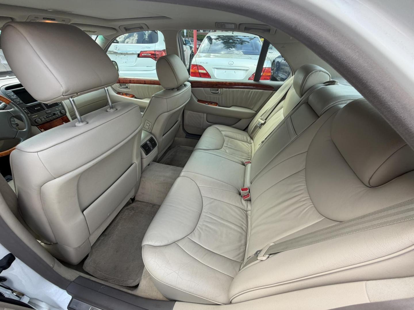 2001 White /beige Lexus LS 430 Sedan (JTHBN30F610) with an 4.3L V8 DOHC 32V engine, 5-Speed Automatic Overdrive transmission, located at 1018 Brunswick Ave, Trenton, NJ, 08638, (609) 989-0900, 40.240086, -74.748085 - Here is an old school Lexus LS that still runs and drives like new! Serviced up and ready to go for another 100k miles! Please call Anthony to set up appt. to see and drive 609-273-5100 - Photo#11