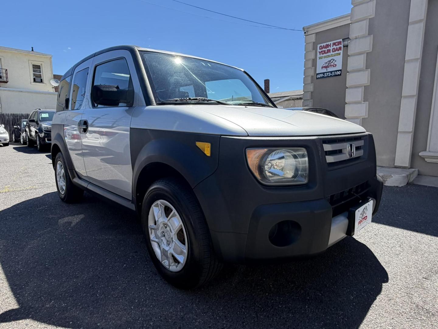 2007 SILVER /Black/gray Honda Element LX 4WD AT (5J6YH28337L) with an 2.4L L4 DOHC 16V engine, 5-Speed Automatic Overdrive transmission, located at 1018 Brunswick Ave, Trenton, NJ, 08638, (609) 989-0900, 40.240086, -74.748085- Photo#12