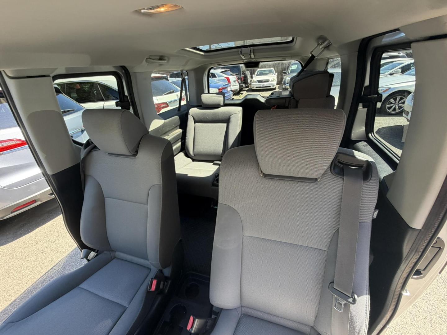 2007 SILVER /Black/gray Honda Element LX 4WD AT (5J6YH28337L) with an 2.4L L4 DOHC 16V engine, 5-Speed Automatic Overdrive transmission, located at 1018 Brunswick Ave, Trenton, NJ, 08638, (609) 989-0900, 40.240086, -74.748085- Photo#34