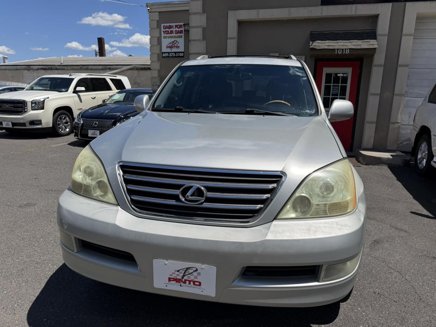 2005 SILVER /Gray Leather Lexus GX 470 Sport Utility (JTJBT20X350) with an 4.7L V8 DOHC 32V engine, 5-Speed Automatic Overdrive transmission, located at 1018 Brunswick Ave, Trenton, NJ, 08638, (609) 989-0900, 40.240086, -74.748085 - A real nice 1 owner Lexus GX that has been well maintained since new! Recently serviced and detailed and ready to go. This one will not last long at all. Please call Anthony to set up an appointment 609-273-5100- Photo#10