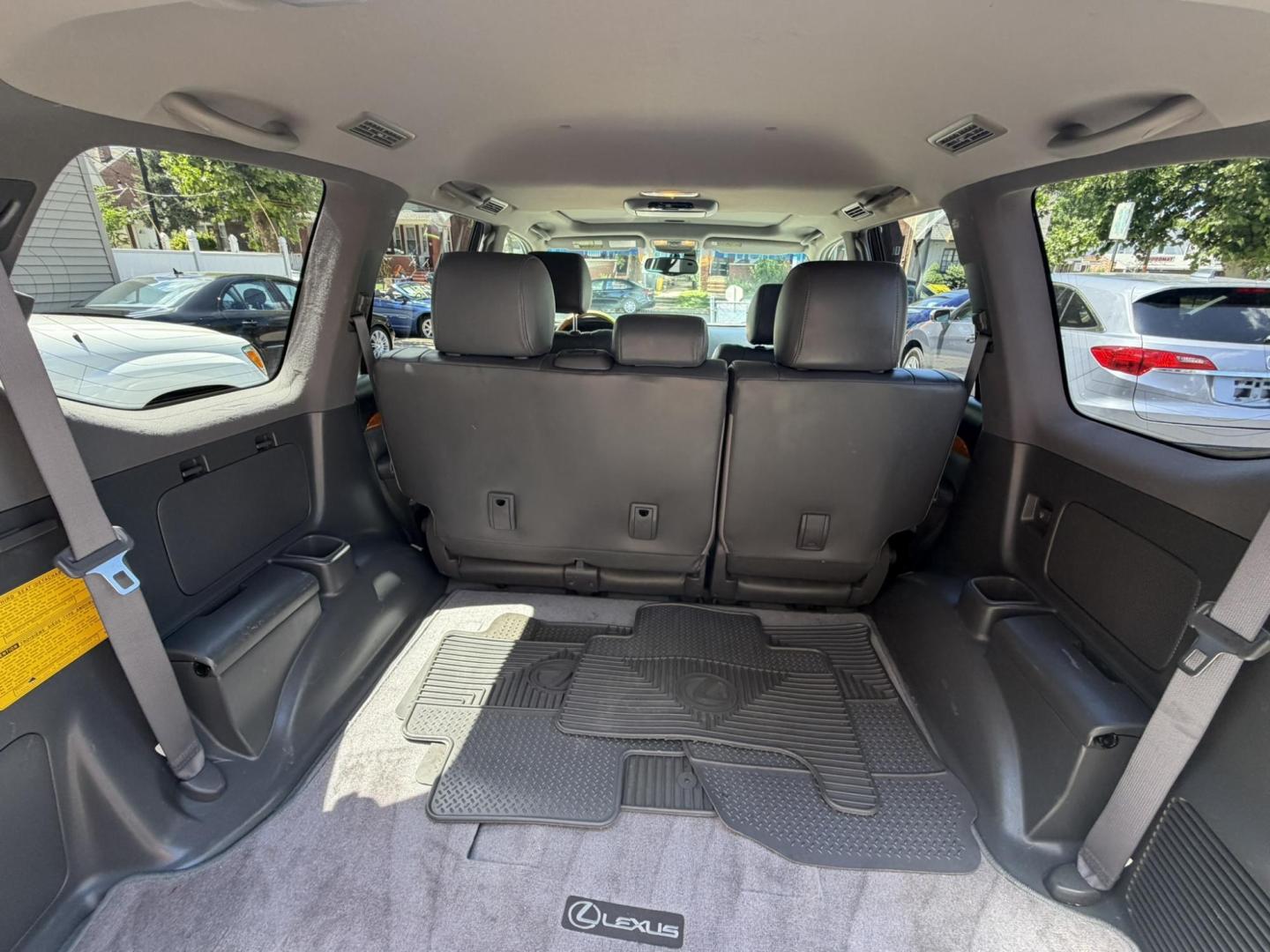 2005 SILVER /Gray Leather Lexus GX 470 Sport Utility (JTJBT20X350) with an 4.7L V8 DOHC 32V engine, 5-Speed Automatic Overdrive transmission, located at 1018 Brunswick Ave, Trenton, NJ, 08638, (609) 989-0900, 40.240086, -74.748085 - A real nice 1 owner Lexus GX that has been well maintained since new! Recently serviced and detailed and ready to go. This one will not last long at all. Please call Anthony to set up an appointment 609-273-5100- Photo#18