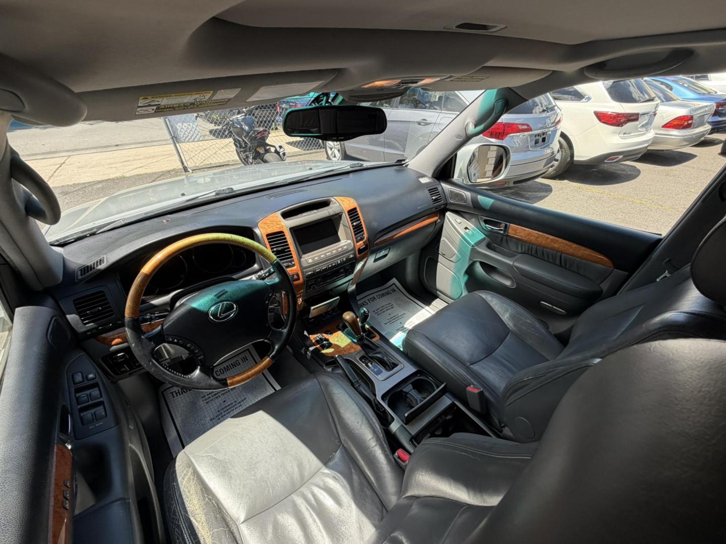 2005 SILVER /Gray Leather Lexus GX 470 Sport Utility (JTJBT20X350) with an 4.7L V8 DOHC 32V engine, 5-Speed Automatic Overdrive transmission, located at 1018 Brunswick Ave, Trenton, NJ, 08638, (609) 989-0900, 40.240086, -74.748085 - A real nice 1 owner Lexus GX that has been well maintained since new! Recently serviced and detailed and ready to go. This one will not last long at all. Please call Anthony to set up an appointment 609-273-5100- Photo#28