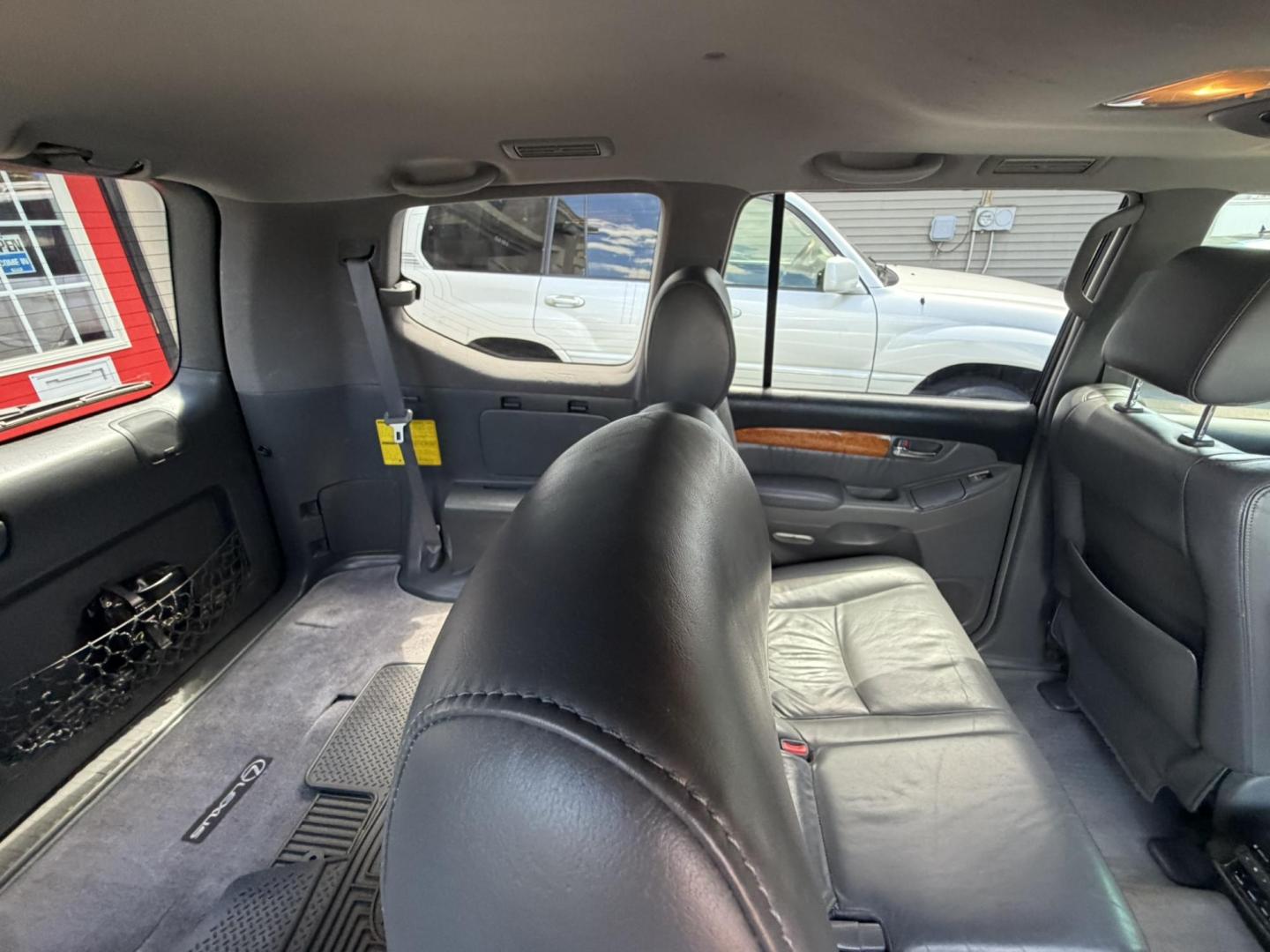 2005 SILVER /Gray Leather Lexus GX 470 Sport Utility (JTJBT20X350) with an 4.7L V8 DOHC 32V engine, 5-Speed Automatic Overdrive transmission, located at 1018 Brunswick Ave, Trenton, NJ, 08638, (609) 989-0900, 40.240086, -74.748085 - A real nice 1 owner Lexus GX that has been well maintained since new! Recently serviced and detailed and ready to go. This one will not last long at all. Please call Anthony to set up an appointment 609-273-5100- Photo#35