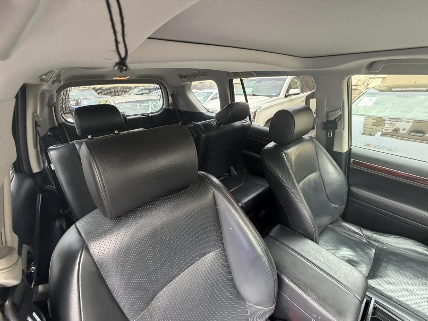 2010 SILVER /Black Leather Lexus GX 460 Sport Utility (JTJBM7FX7A5) with an 4.6L V8 DOHC 32V engine, 6-Speed Automatic transmission, located at 1018 Brunswick Ave, Trenton, NJ, 08638, (609) 989-0900, 40.240086, -74.748085 - Here is a really clean GX that has been serviced up regularly throughout its time, Runs and drives like the day it was new and an absolute must see and drive for yourself! This unit will not last long so please set up an appt. w Anthony to see it, 609-273-5100- Photo#13