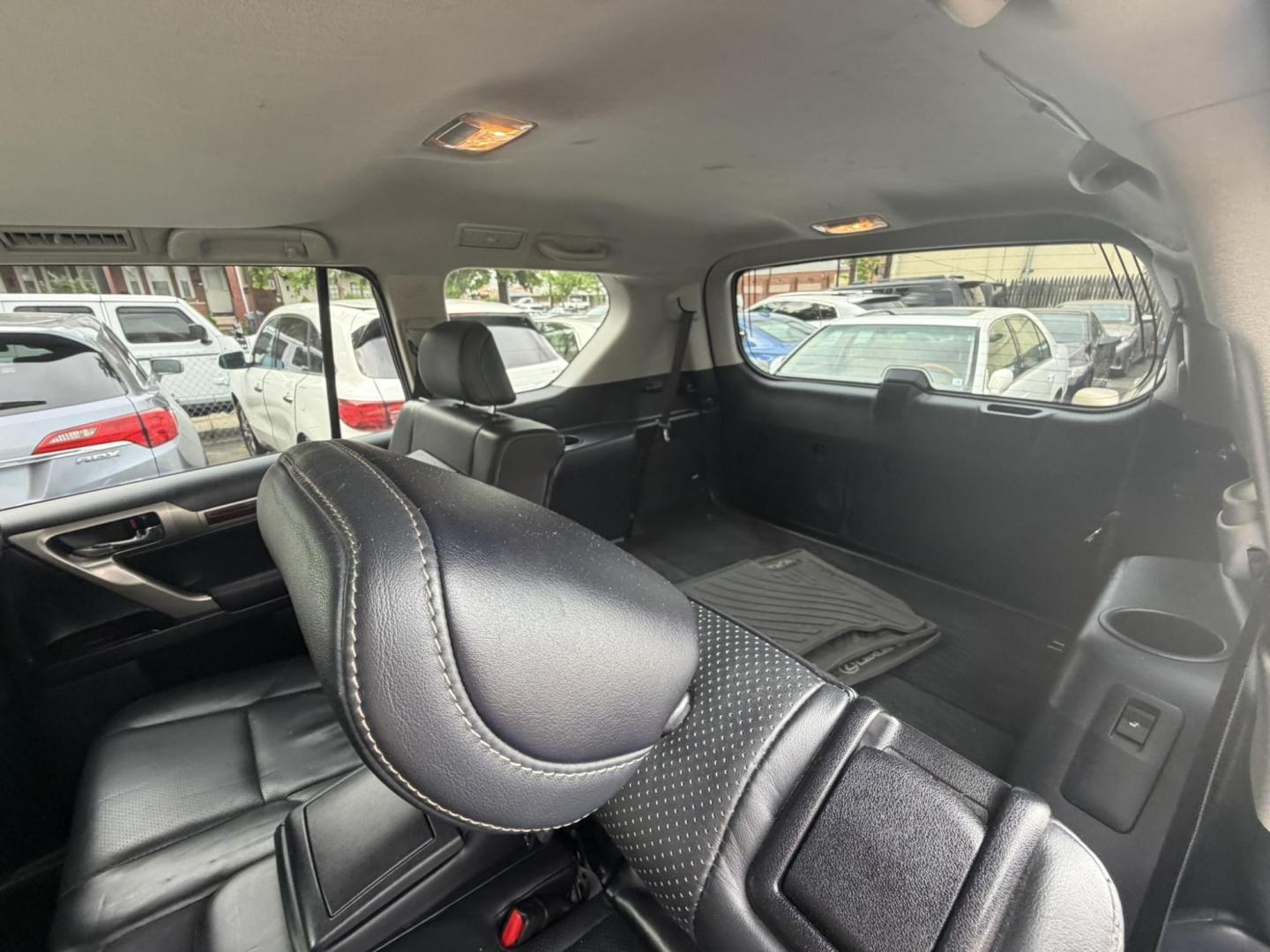 2010 SILVER /Black Leather Lexus GX 460 Sport Utility (JTJBM7FX7A5) with an 4.6L V8 DOHC 32V engine, 6-Speed Automatic transmission, located at 1018 Brunswick Ave, Trenton, NJ, 08638, (609) 989-0900, 40.240086, -74.748085 - Here is a really clean GX that has been serviced up regularly throughout its time, Runs and drives like the day it was new and an absolute must see and drive for yourself! This unit will not last long so please set up an appt. w Anthony to see it, 609-273-5100- Photo#16