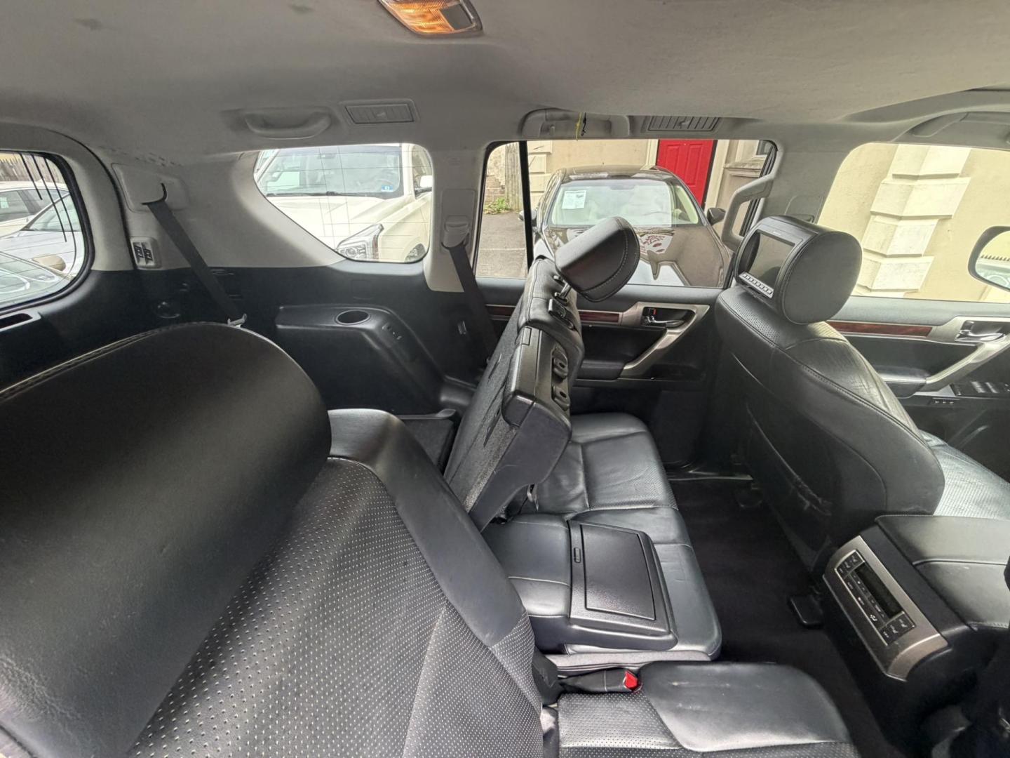 2010 SILVER /Black Leather Lexus GX 460 Sport Utility (JTJBM7FX7A5) with an 4.6L V8 DOHC 32V engine, 6-Speed Automatic transmission, located at 1018 Brunswick Ave, Trenton, NJ, 08638, (609) 989-0900, 40.240086, -74.748085 - Here is a really clean GX that has been serviced up regularly throughout its time, Runs and drives like the day it was new and an absolute must see and drive for yourself! This unit will not last long so please set up an appt. w Anthony to see it, 609-273-5100- Photo#28