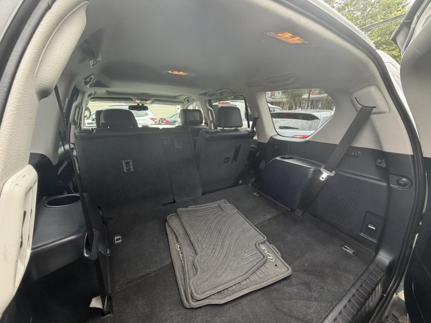 2010 SILVER /Black Leather Lexus GX 460 Sport Utility (JTJBM7FX7A5) with an 4.6L V8 DOHC 32V engine, 6-Speed Automatic transmission, located at 1018 Brunswick Ave, Trenton, NJ, 08638, (609) 989-0900, 40.240086, -74.748085 - Here is a really clean GX that has been serviced up regularly throughout its time, Runs and drives like the day it was new and an absolute must see and drive for yourself! This unit will not last long so please set up an appt. w Anthony to see it, 609-273-5100- Photo#31