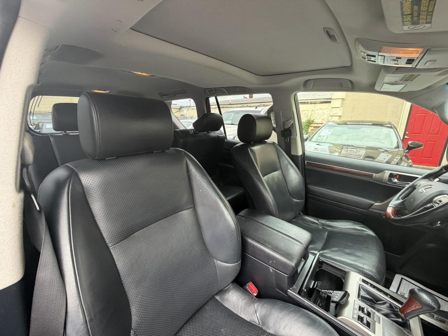 2010 SILVER /Black Leather Lexus GX 460 Sport Utility (JTJBM7FX7A5) with an 4.6L V8 DOHC 32V engine, 6-Speed Automatic transmission, located at 1018 Brunswick Ave, Trenton, NJ, 08638, (609) 989-0900, 40.240086, -74.748085 - Here is a really clean GX that has been serviced up regularly throughout its time, Runs and drives like the day it was new and an absolute must see and drive for yourself! This unit will not last long so please set up an appt. w Anthony to see it, 609-273-5100- Photo#34