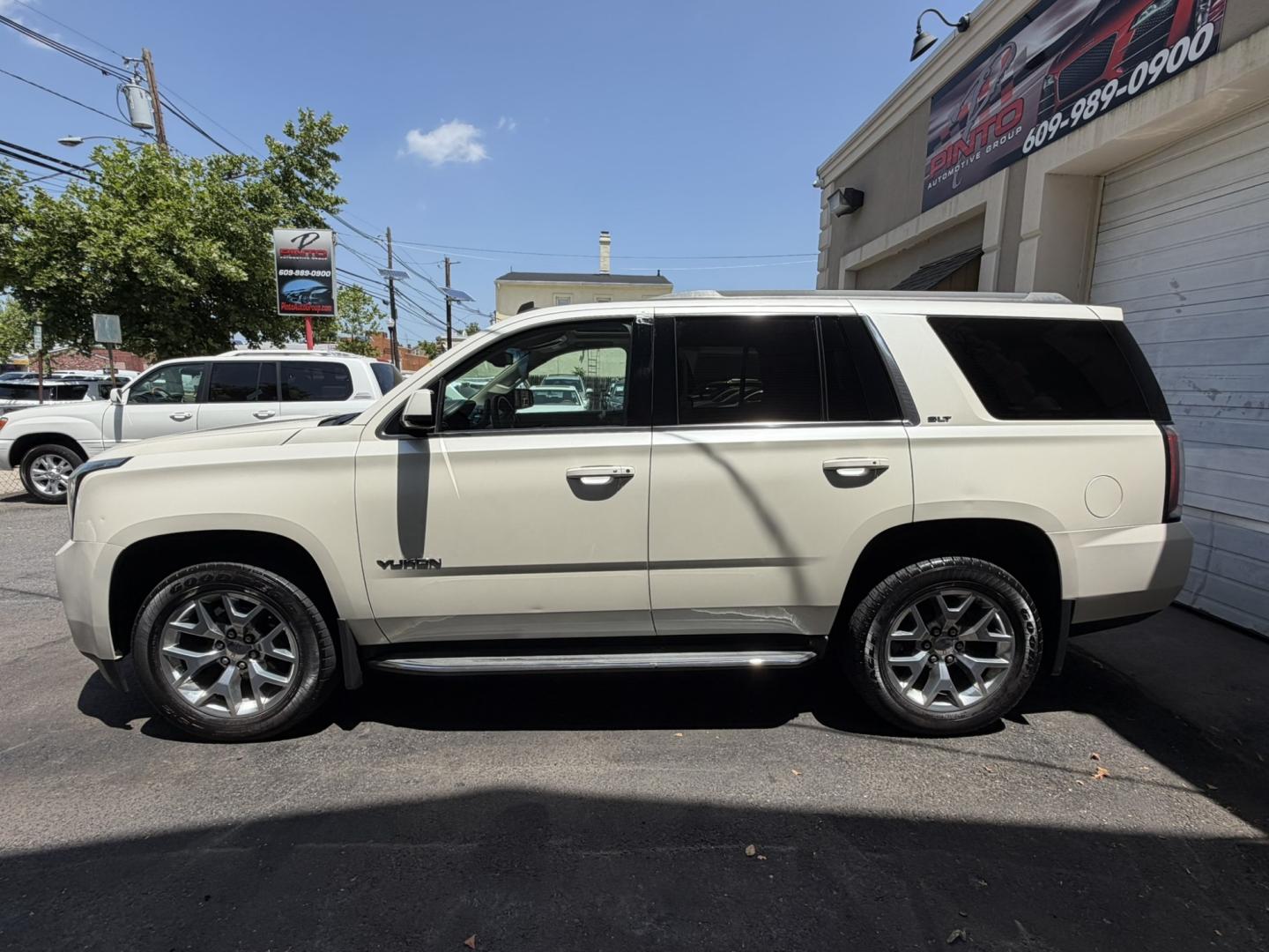2015 White /Tan GMC Yukon SLT 4WD (1GKS2BKC6FR) with an 5.3L V8 OHV 16V FFV engine, 6-Speed Automatic transmission, located at 1018 Brunswick Ave, Trenton, NJ, 08638, (609) 989-0900, 40.240086, -74.748085 - Here is a super clean and well serviced up GMC Yukon! Fully Loaded and a great color combo for the exterior and interior of this SUV. A must see and drive ASAP as this vehicle will not last long at all, please call Anthony to set up an appt. 609-273-5100- Photo#5