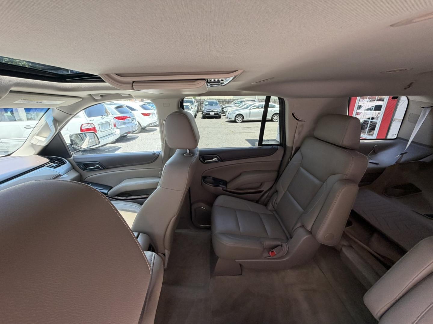 2015 White /Tan GMC Yukon SLT 4WD (1GKS2BKC6FR) with an 5.3L V8 OHV 16V FFV engine, 6-Speed Automatic transmission, located at 1018 Brunswick Ave, Trenton, NJ, 08638, (609) 989-0900, 40.240086, -74.748085 - Here is a super clean and well serviced up GMC Yukon! Fully Loaded and a great color combo for the exterior and interior of this SUV. A must see and drive ASAP as this vehicle will not last long at all, please call Anthony to set up an appt. 609-273-5100- Photo#21