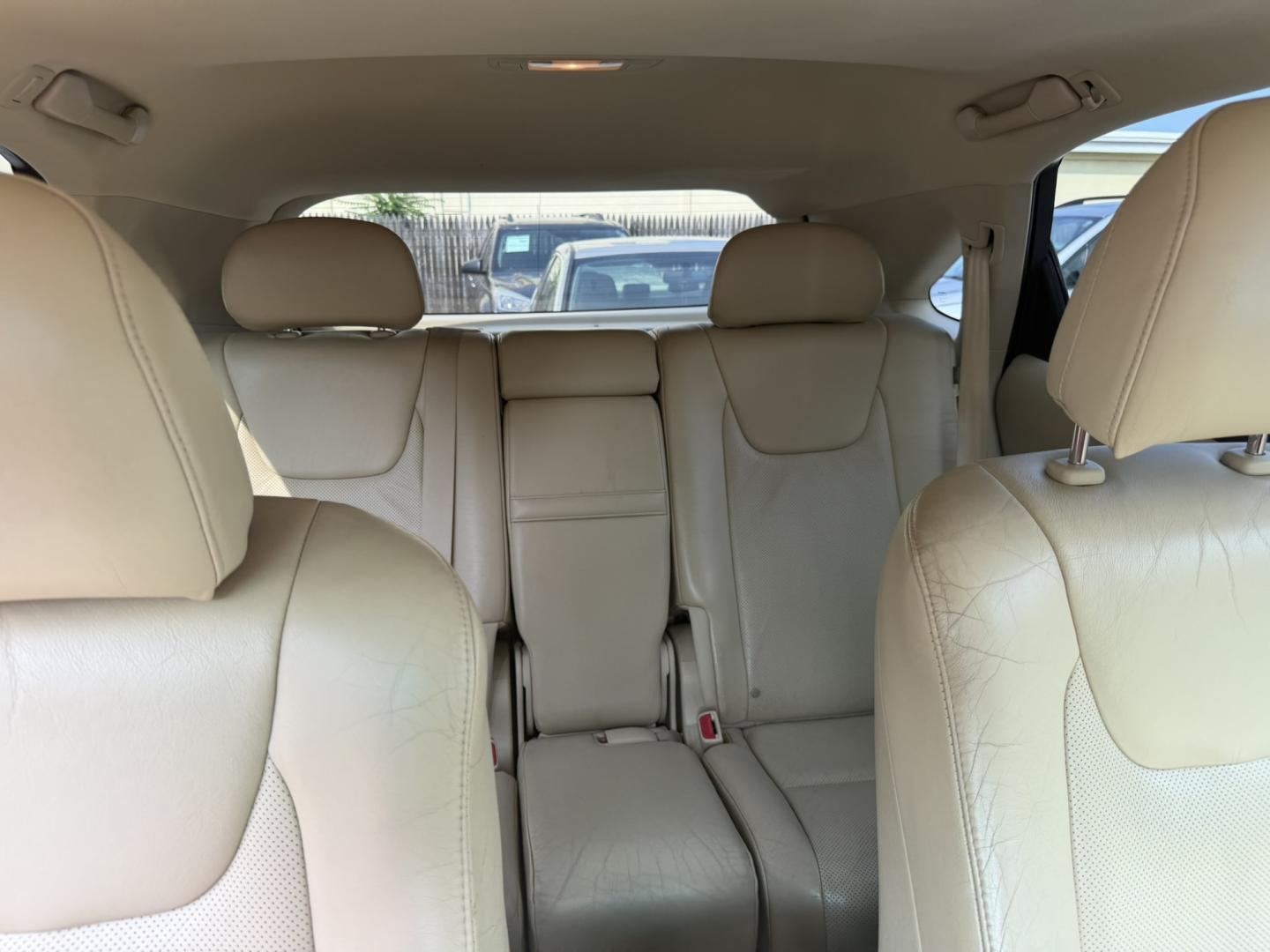 2011 Gold /Tan Leather Lexus RX 350 AWD (2T2BK1BA9BC) with an 3.5L V6 DOHC 24V engine, 5A transmission, located at 1018 Brunswick Ave, Trenton, NJ, 08638, (609) 989-0900, 40.240086, -74.748085 - A really clean and well maintained Lexus RX, a must see and drive ASAP! Financing available, call Anthony to set up an appointment to see it, 609-273-5100- Photo#5