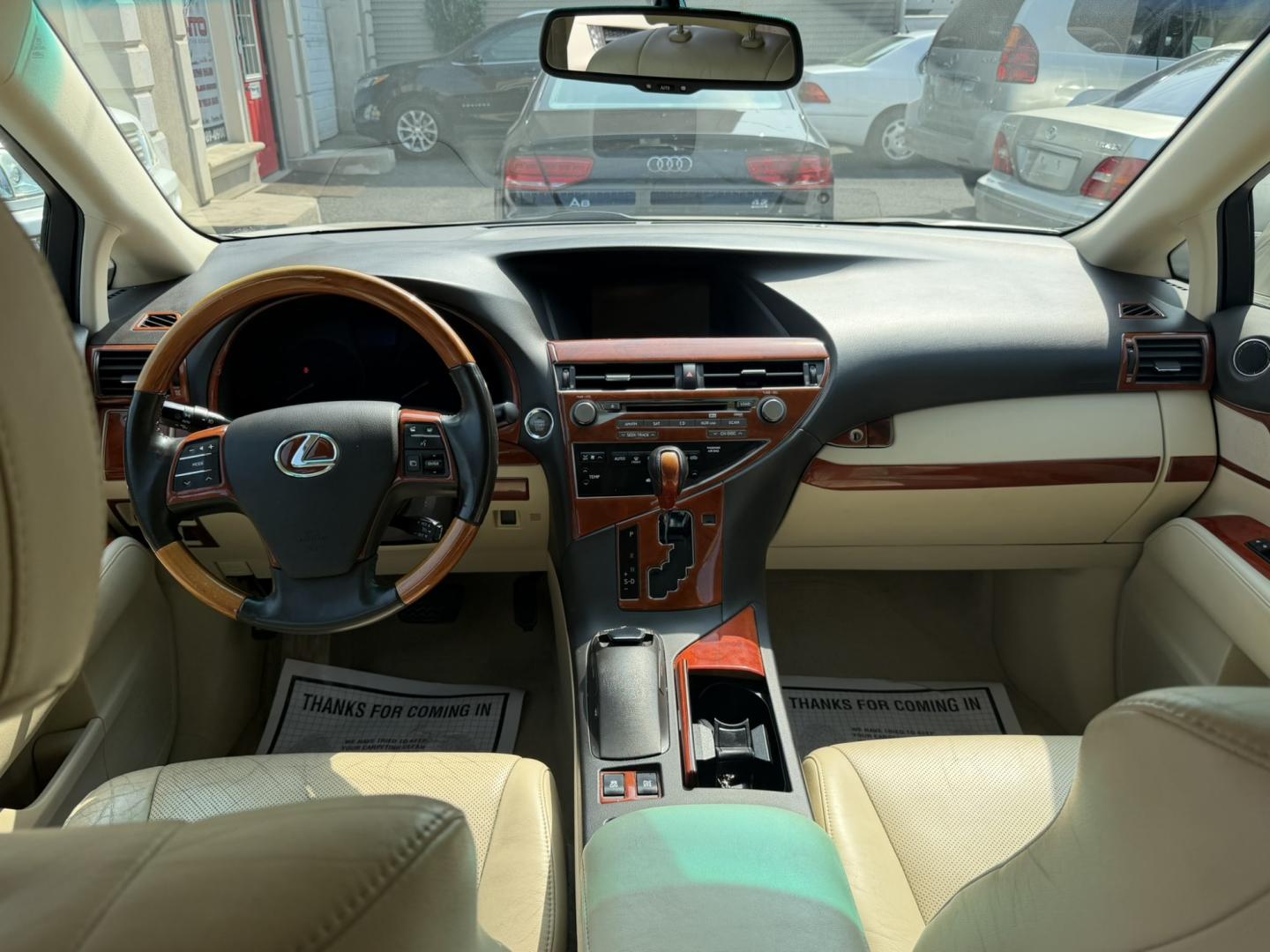 2011 Gold /Tan Leather Lexus RX 350 AWD (2T2BK1BA9BC) with an 3.5L V6 DOHC 24V engine, 5A transmission, located at 1018 Brunswick Ave, Trenton, NJ, 08638, (609) 989-0900, 40.240086, -74.748085 - A really clean and well maintained Lexus RX, a must see and drive ASAP! Financing available, call Anthony to set up an appointment to see it, 609-273-5100- Photo#3