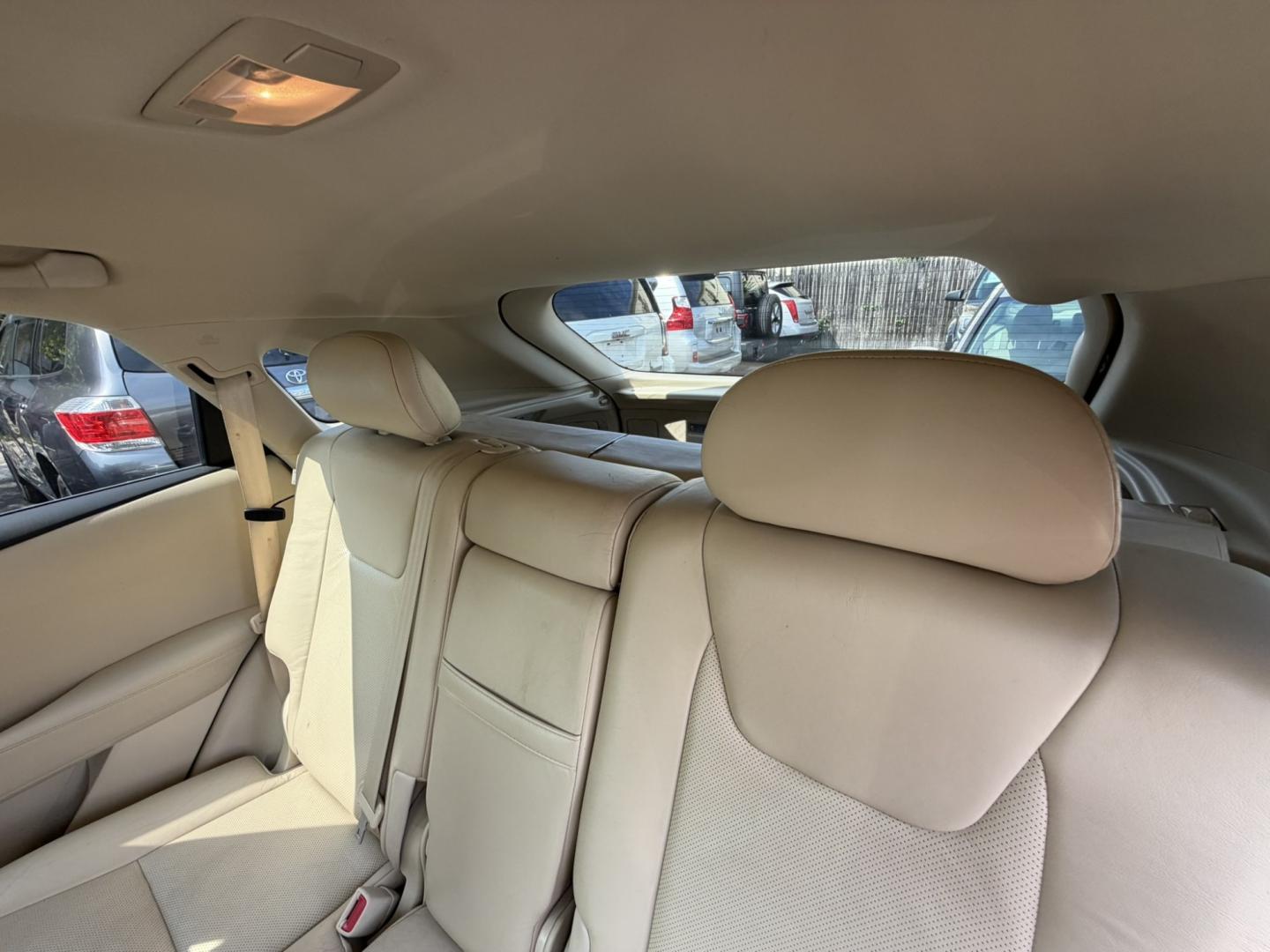 2011 Gold /Tan Leather Lexus RX 350 AWD (2T2BK1BA9BC) with an 3.5L V6 DOHC 24V engine, 5A transmission, located at 1018 Brunswick Ave, Trenton, NJ, 08638, (609) 989-0900, 40.240086, -74.748085 - A really clean and well maintained Lexus RX, a must see and drive ASAP! Financing available, call Anthony to set up an appointment to see it, 609-273-5100- Photo#6