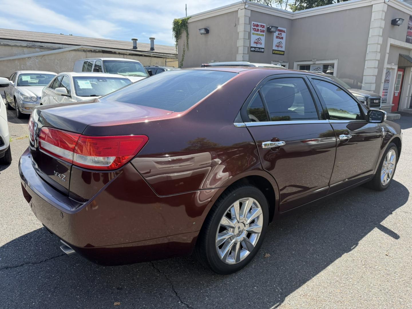 2012 /Black Leather Lincoln MKZ FWD (3LNHL2GC2CR) with an 3.5L V6 DOHC 24V engine, 6A transmission, located at 1018 Brunswick Ave, Trenton, NJ, 08638, (609) 989-0900, 40.240086, -74.748085- Photo#3