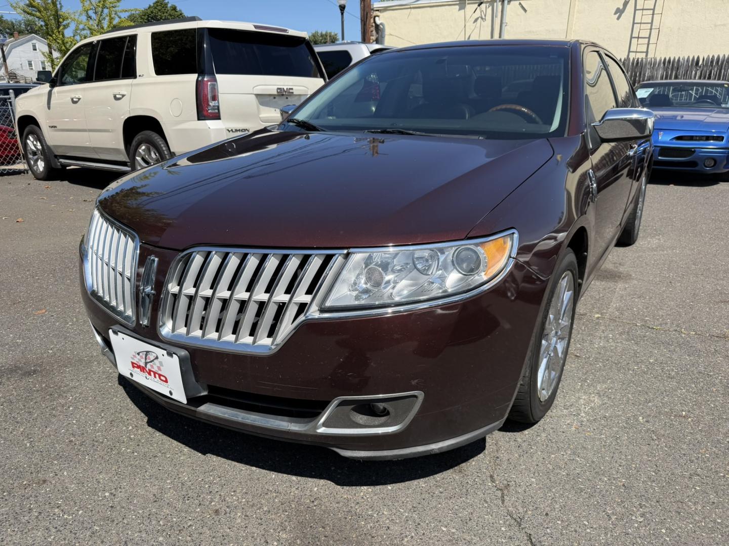 2012 /Black Leather Lincoln MKZ FWD (3LNHL2GC2CR) with an 3.5L V6 DOHC 24V engine, 6A transmission, located at 1018 Brunswick Ave, Trenton, NJ, 08638, (609) 989-0900, 40.240086, -74.748085- Photo#7