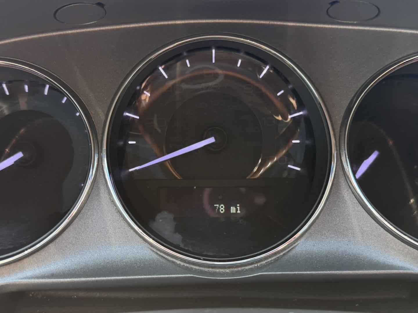 2012 /Black Leather Lincoln MKZ FWD (3LNHL2GC2CR) with an 3.5L V6 DOHC 24V engine, 6A transmission, located at 1018 Brunswick Ave, Trenton, NJ, 08638, (609) 989-0900, 40.240086, -74.748085- Photo#13