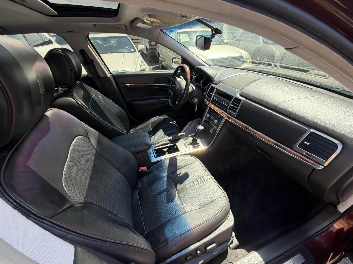 2012 /Black Leather Lincoln MKZ FWD (3LNHL2GC2CR) with an 3.5L V6 DOHC 24V engine, 6A transmission, located at 1018 Brunswick Ave, Trenton, NJ, 08638, (609) 989-0900, 40.240086, -74.748085- Photo#29