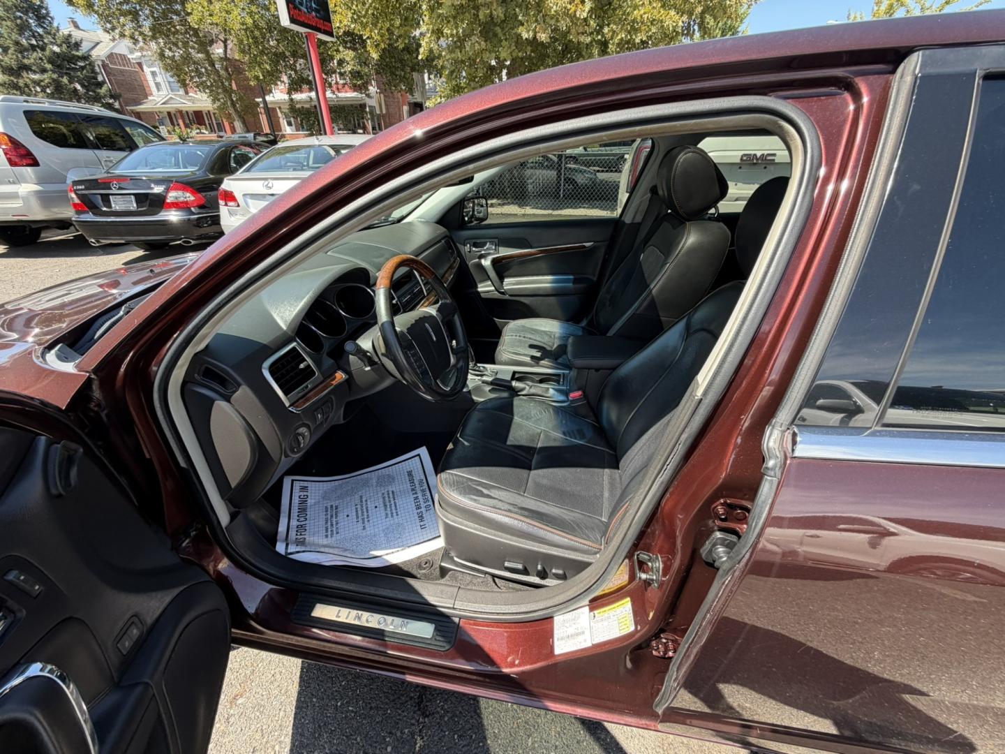 2012 /Black Leather Lincoln MKZ FWD (3LNHL2GC2CR) with an 3.5L V6 DOHC 24V engine, 6A transmission, located at 1018 Brunswick Ave, Trenton, NJ, 08638, (609) 989-0900, 40.240086, -74.748085- Photo#33