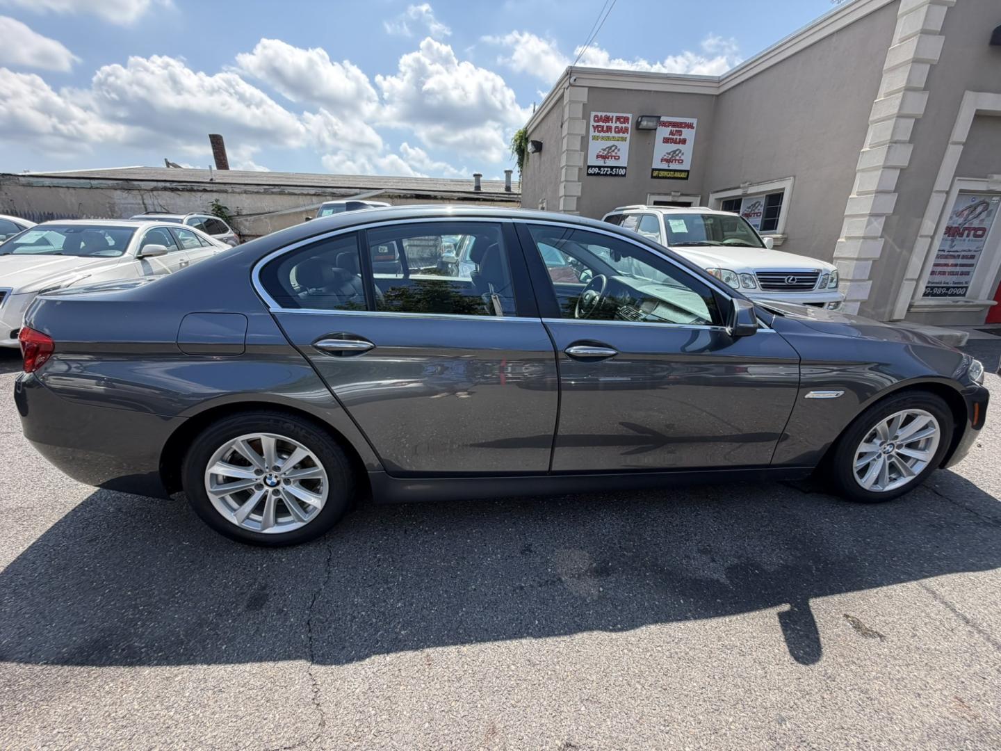 2016 GRAY /Black Leather BMW 5-Series 528i xDrive (WBA5A7C53GG) with an 3.0L L6 DOHC 24V engine, 8A transmission, located at 1018 Brunswick Ave, Trenton, NJ, 08638, (609) 989-0900, 40.240086, -74.748085- Photo#4