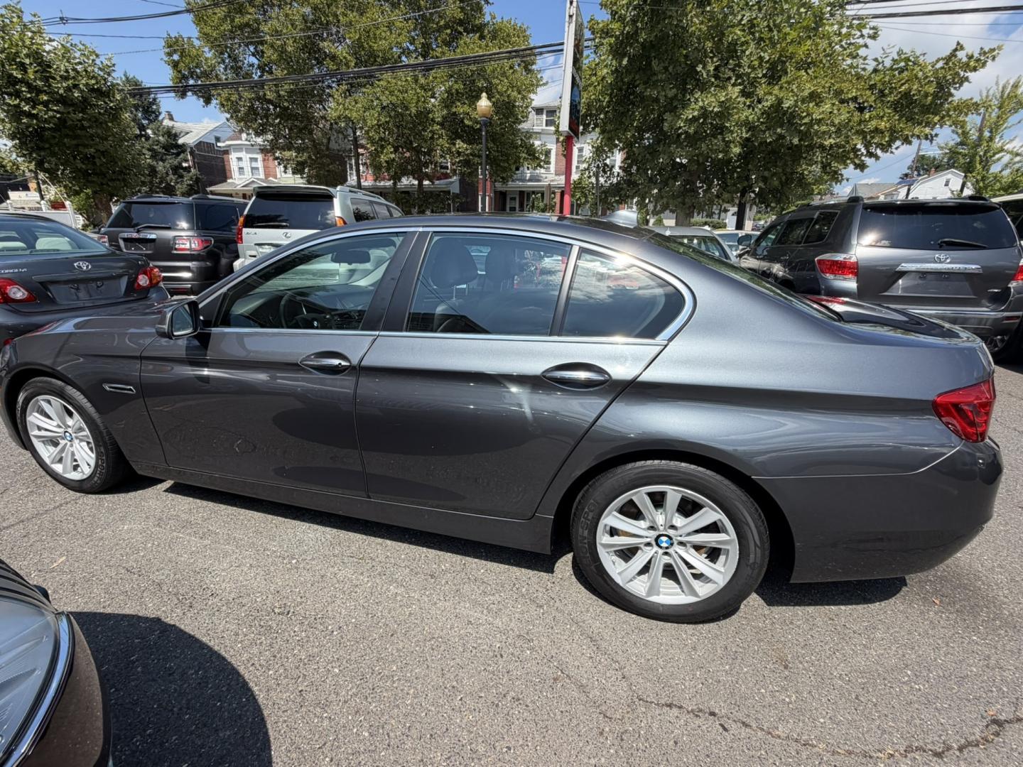 2016 GRAY /Black Leather BMW 5-Series 528i xDrive (WBA5A7C53GG) with an 3.0L L6 DOHC 24V engine, 8A transmission, located at 1018 Brunswick Ave, Trenton, NJ, 08638, (609) 989-0900, 40.240086, -74.748085- Photo#3