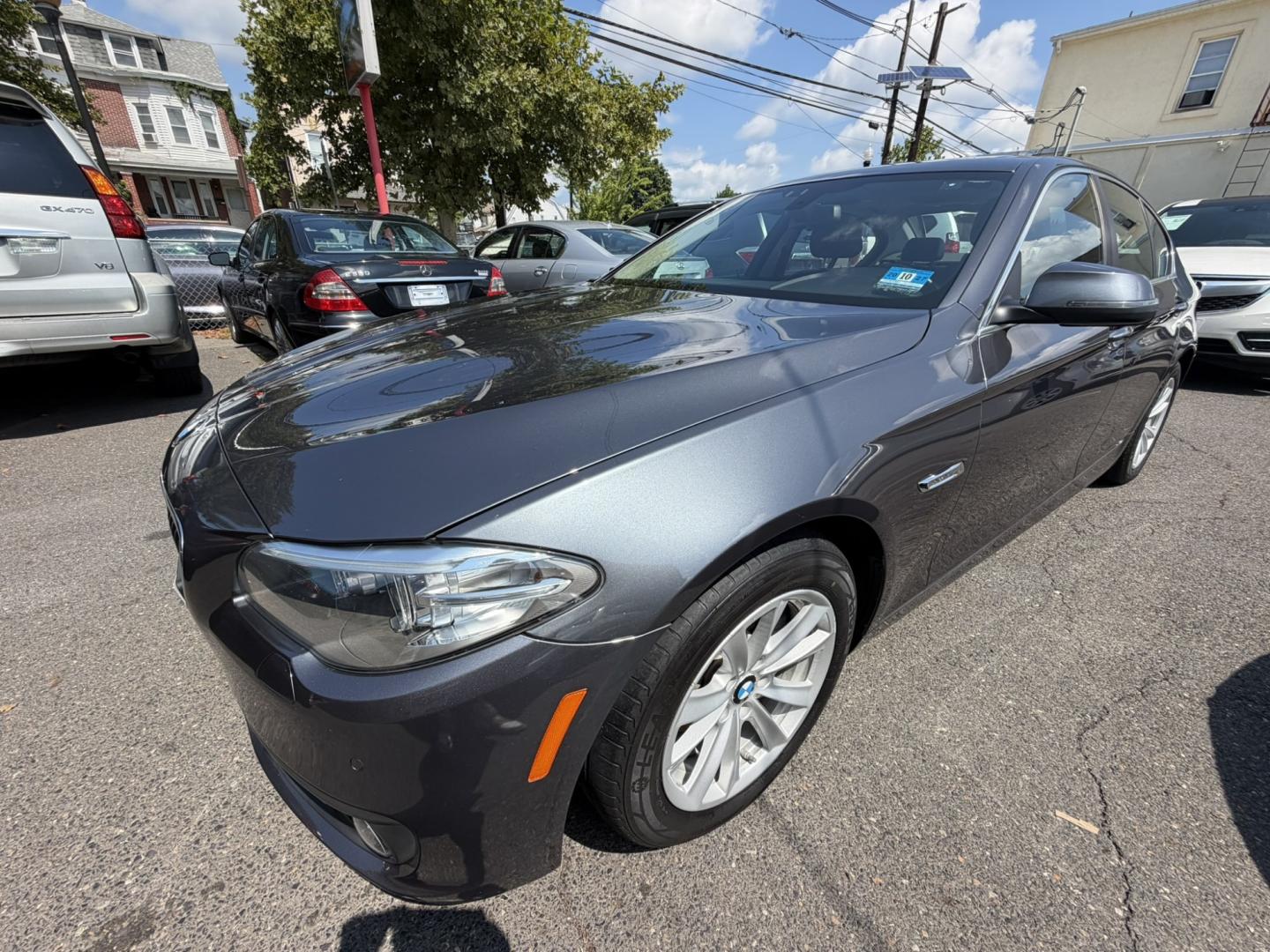 2016 GRAY /Black Leather BMW 5-Series 528i xDrive (WBA5A7C53GG) with an 3.0L L6 DOHC 24V engine, 8A transmission, located at 1018 Brunswick Ave, Trenton, NJ, 08638, (609) 989-0900, 40.240086, -74.748085- Photo#7