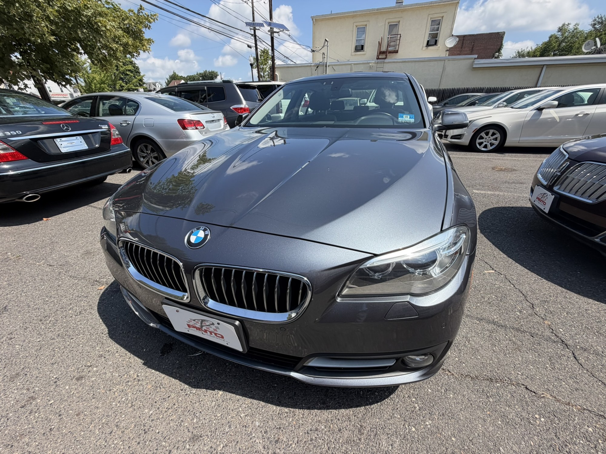 photo of 2016 BMW 5-Series 528i xDrive