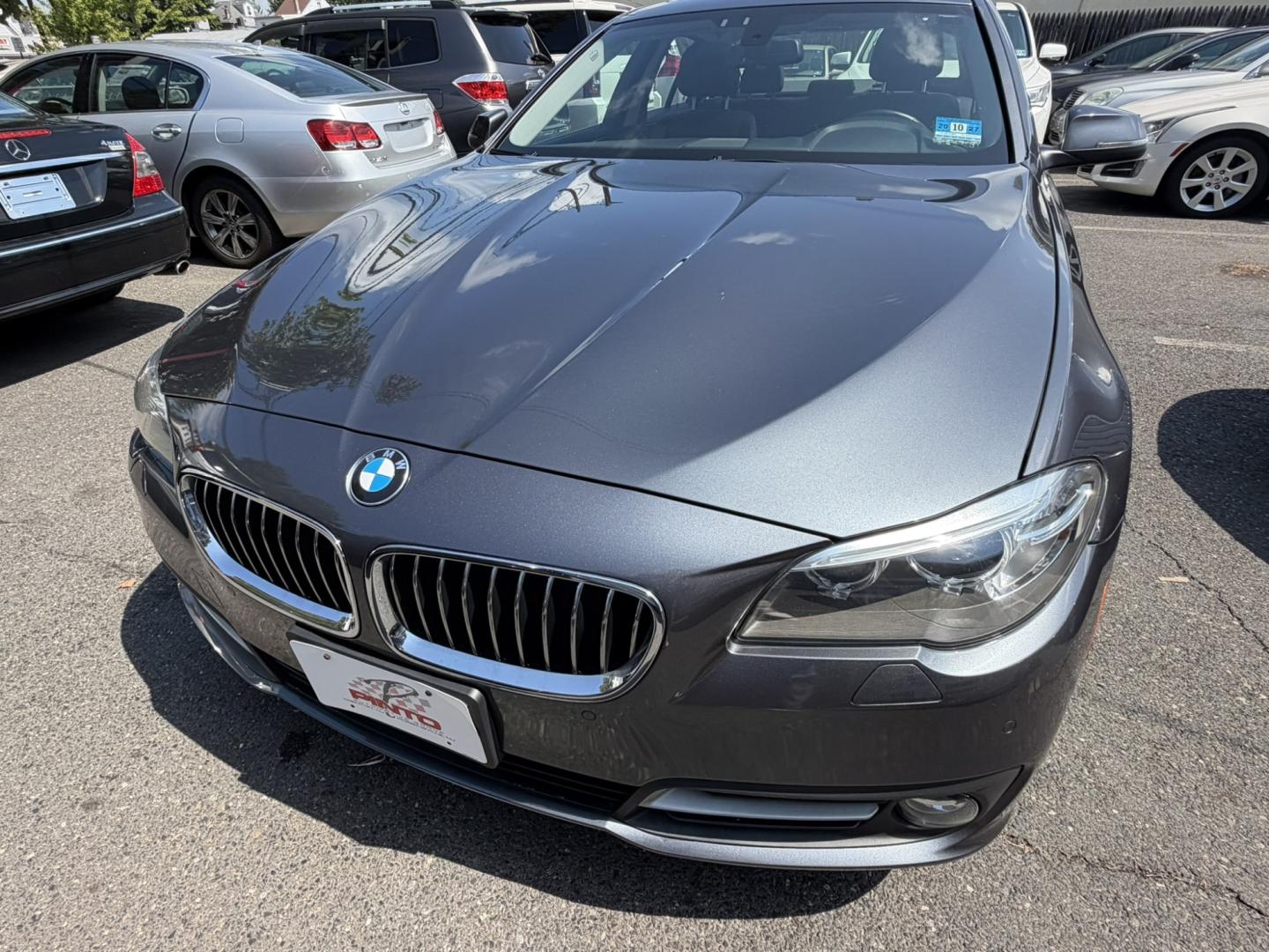 2016 GRAY /Black Leather BMW 5-Series 528i xDrive (WBA5A7C53GG) with an 3.0L L6 DOHC 24V engine, 8A transmission, located at 1018 Brunswick Ave, Trenton, NJ, 08638, (609) 989-0900, 40.240086, -74.748085- Photo#8