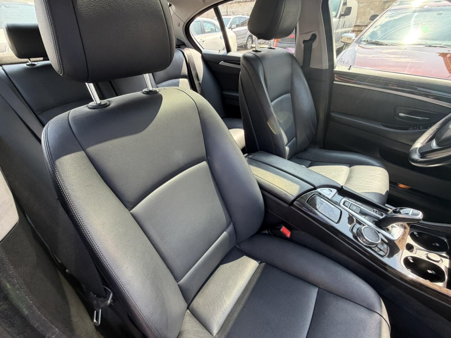 2016 GRAY /Black Leather BMW 5-Series 528i xDrive (WBA5A7C53GG) with an 3.0L L6 DOHC 24V engine, 8A transmission, located at 1018 Brunswick Ave, Trenton, NJ, 08638, (609) 989-0900, 40.240086, -74.748085- Photo#19
