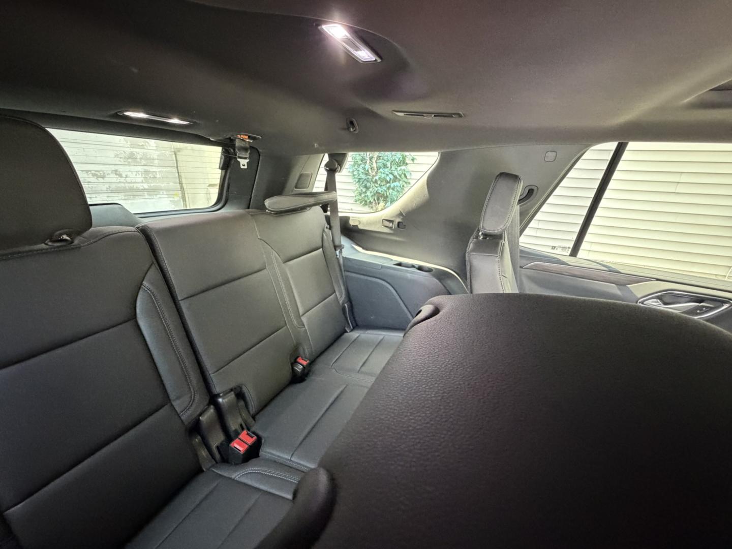2022 GRAY /Black Leather Chevrolet Tahoe LT 4WD (1GNSKNKD1NR) with an 5.3L V8 OHV 16V engine, 10A transmission, located at 1018 Brunswick Ave, Trenton, NJ, 08638, (609) 989-0900, 40.240086, -74.748085- Photo#11