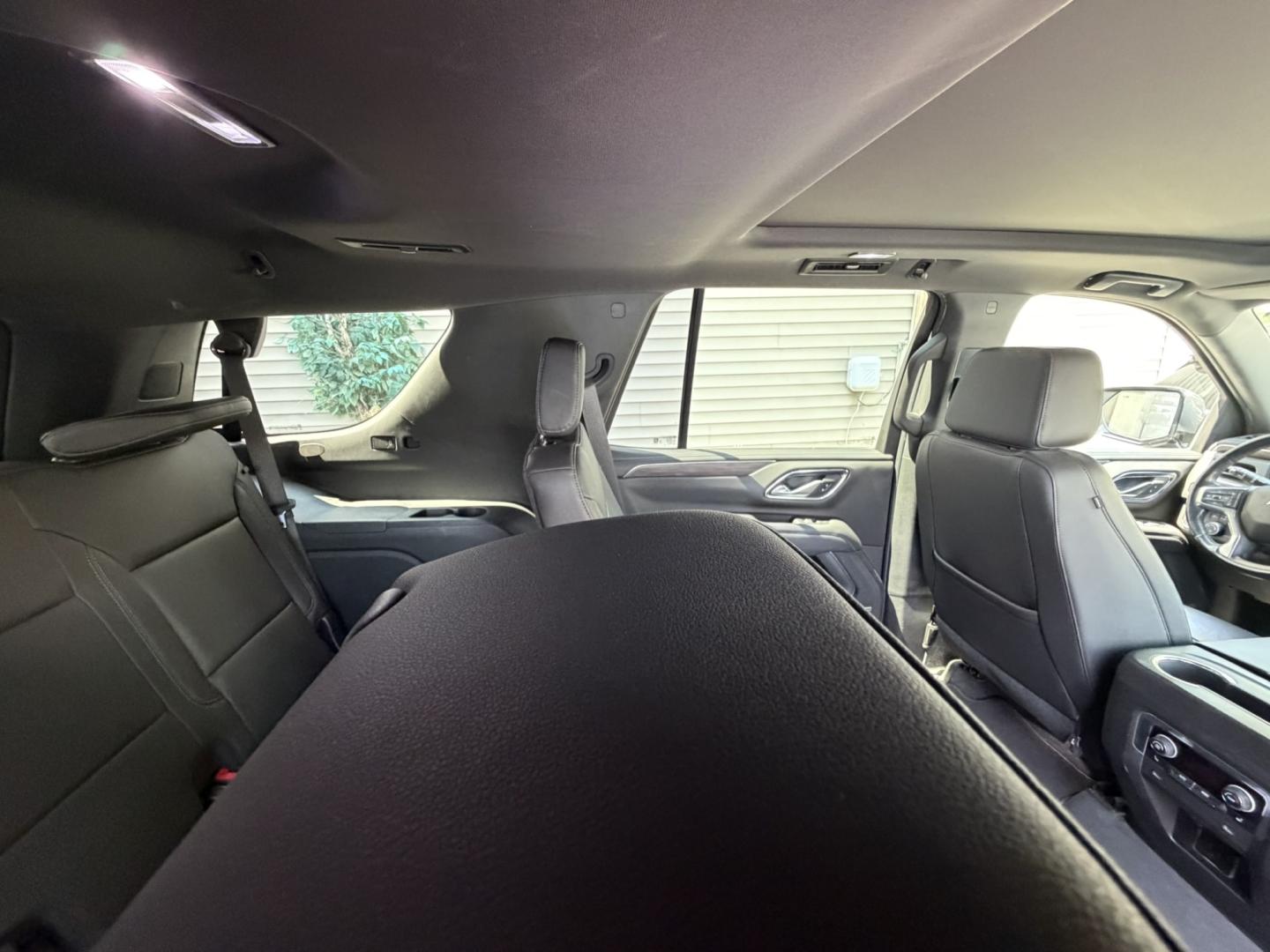 2022 GRAY /Black Leather Chevrolet Tahoe LT 4WD (1GNSKNKD1NR) with an 5.3L V8 OHV 16V engine, 10A transmission, located at 1018 Brunswick Ave, Trenton, NJ, 08638, (609) 989-0900, 40.240086, -74.748085- Photo#12