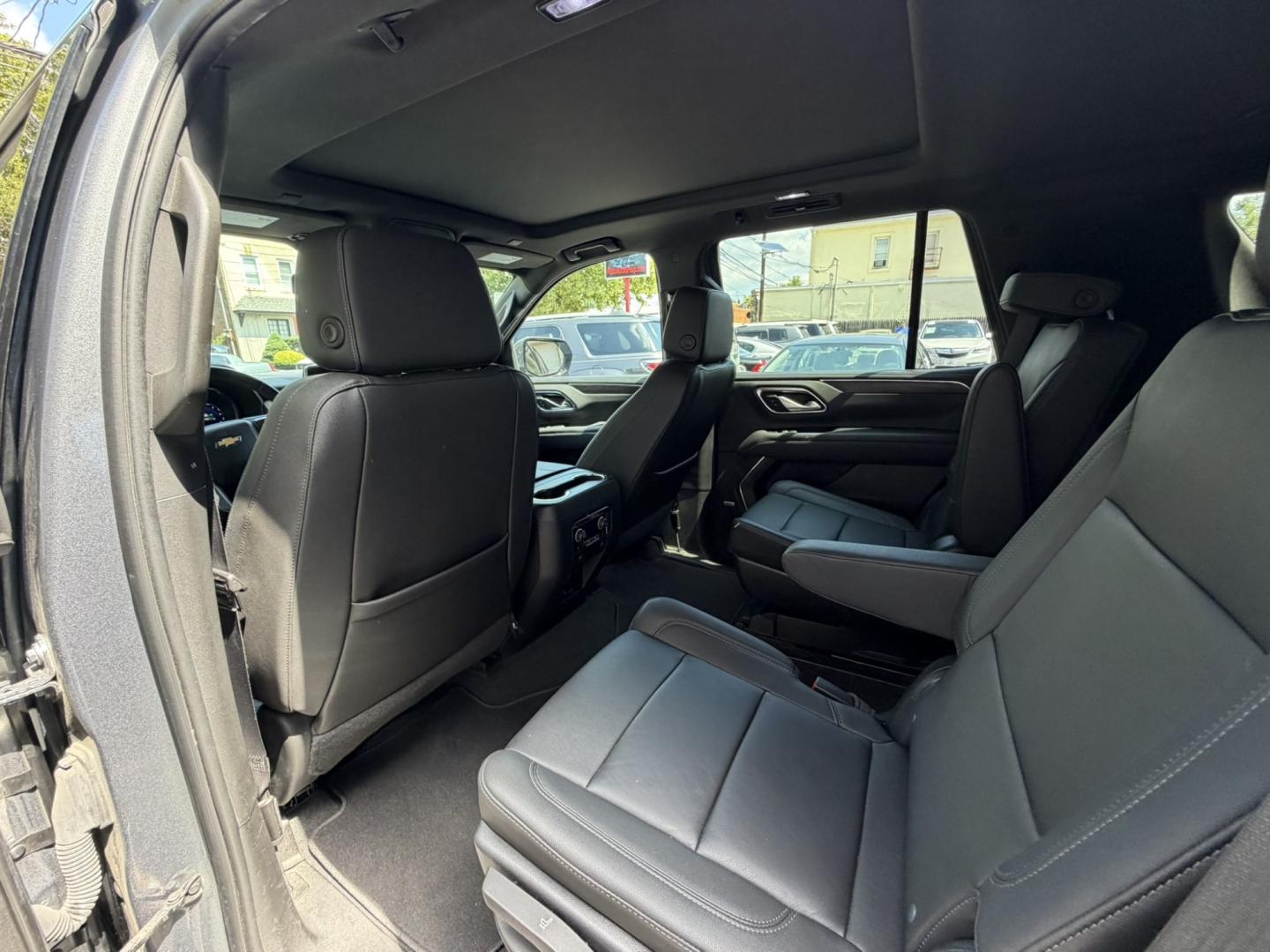 2022 GRAY /Black Leather Chevrolet Tahoe LT 4WD (1GNSKNKD1NR) with an 5.3L V8 OHV 16V engine, 10A transmission, located at 1018 Brunswick Ave, Trenton, NJ, 08638, (609) 989-0900, 40.240086, -74.748085- Photo#26