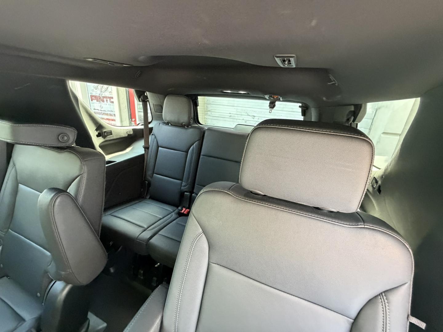 2022 GRAY /Black Leather Chevrolet Tahoe LT 4WD (1GNSKNKD1NR) with an 5.3L V8 OHV 16V engine, 10A transmission, located at 1018 Brunswick Ave, Trenton, NJ, 08638, (609) 989-0900, 40.240086, -74.748085- Photo#28