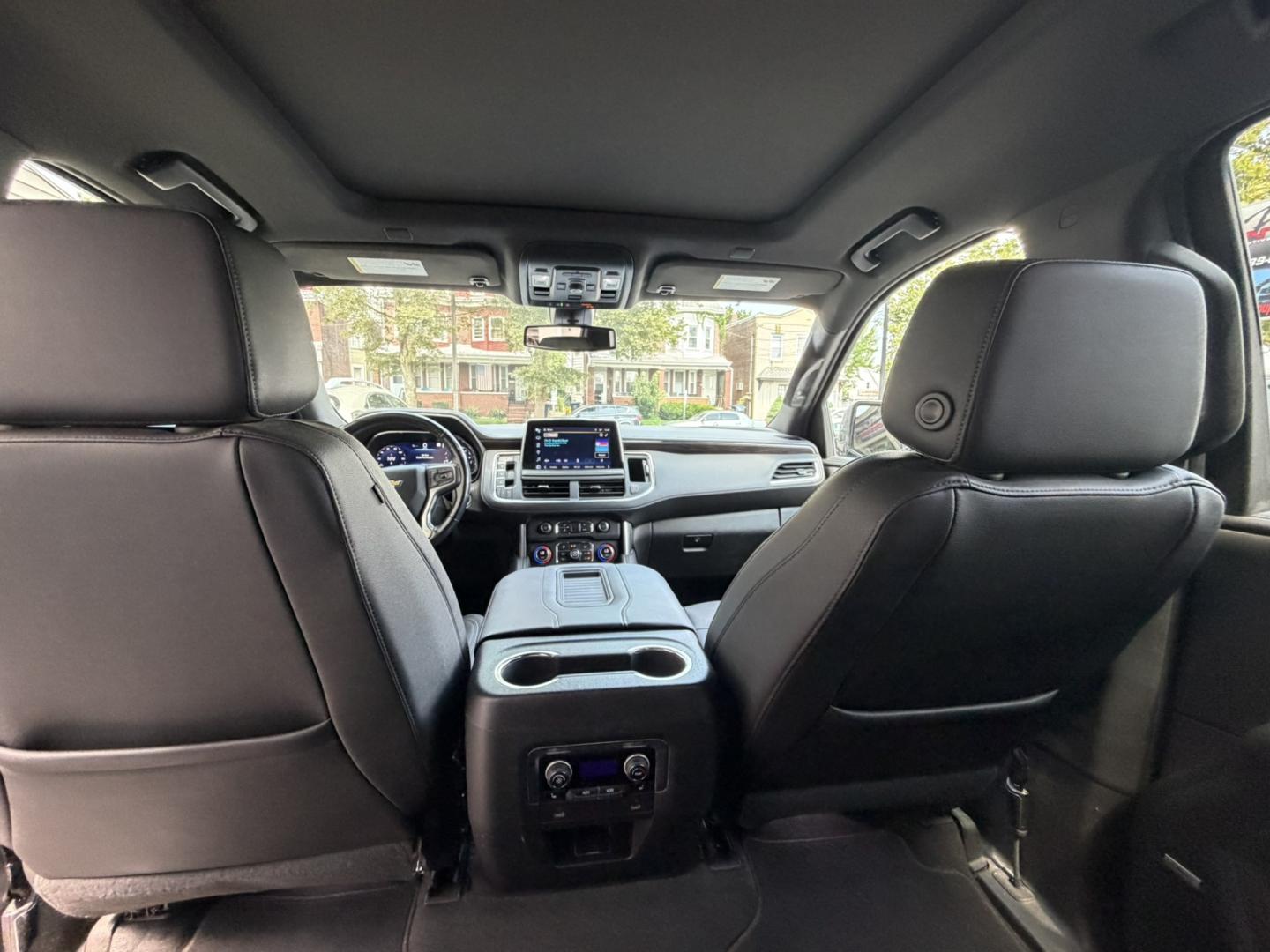 2022 GRAY /Black Leather Chevrolet Tahoe LT 4WD (1GNSKNKD1NR) with an 5.3L V8 OHV 16V engine, 10A transmission, located at 1018 Brunswick Ave, Trenton, NJ, 08638, (609) 989-0900, 40.240086, -74.748085- Photo#33