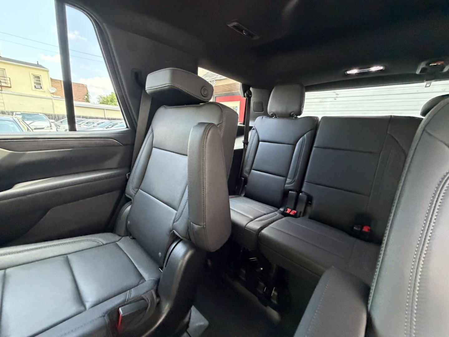 2022 GRAY /Black Leather Chevrolet Tahoe LT 4WD (1GNSKNKD1NR) with an 5.3L V8 OHV 16V engine, 10A transmission, located at 1018 Brunswick Ave, Trenton, NJ, 08638, (609) 989-0900, 40.240086, -74.748085- Photo#34