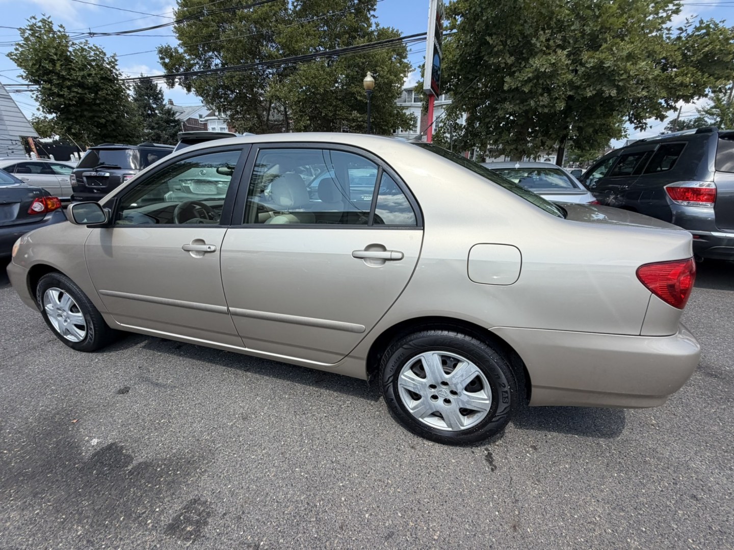 2008 Gold /Tan Toyota Corolla CE (2T1BR30E88C) with an 1.8L L4 DOHC 16V engine, located at 1018 Brunswick Ave, Trenton, NJ, 08638, (609) 989-0900, 40.240086, -74.748085 - A nice clean Corolla with lots of service history totally ready to go for another 5 years or more! Please call Anthony to set up an appt. to see it, 609-273-5100- Photo#5