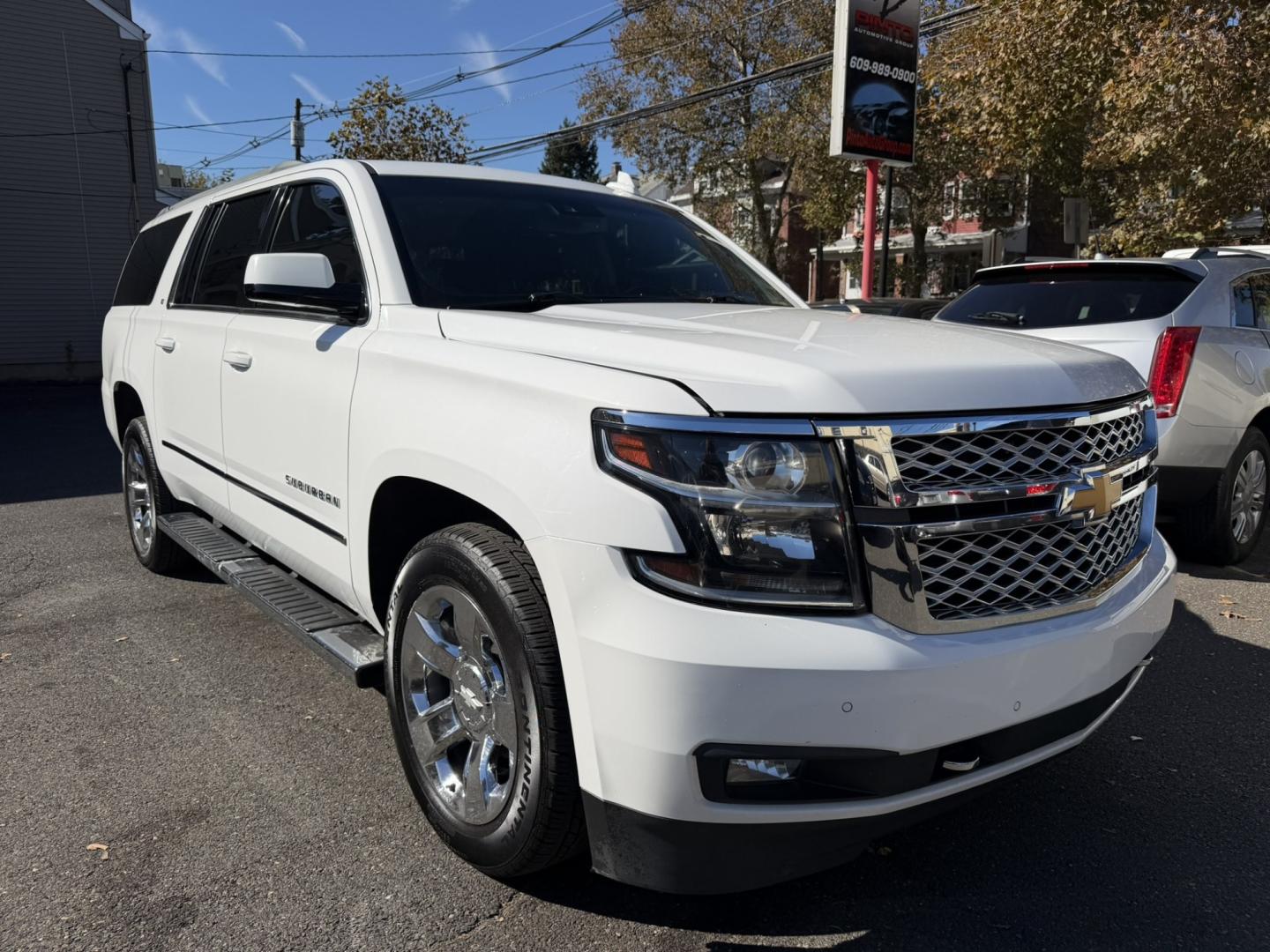 2018 White Chevrolet Suburban LT 4WD (1GNSKHKC8JR) with an 5.3L V8 OHV 16V engine, 6A transmission, located at 1018 Brunswick Ave, Trenton, NJ, 08638, (609) 989-0900, 40.240086, -74.748085- Photo#4