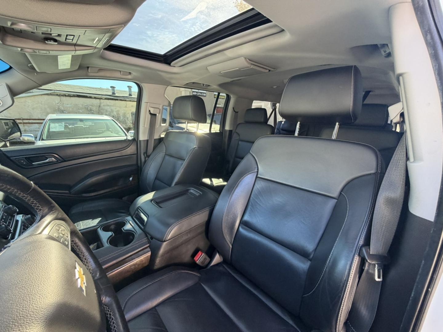 2018 White Chevrolet Suburban LT 4WD (1GNSKHKC8JR) with an 5.3L V8 OHV 16V engine, 6A transmission, located at 1018 Brunswick Ave, Trenton, NJ, 08638, (609) 989-0900, 40.240086, -74.748085- Photo#10