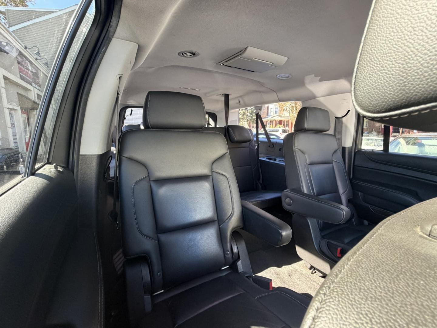 2018 White Chevrolet Suburban LT 4WD (1GNSKHKC8JR) with an 5.3L V8 OHV 16V engine, 6A transmission, located at 1018 Brunswick Ave, Trenton, NJ, 08638, (609) 989-0900, 40.240086, -74.748085- Photo#20