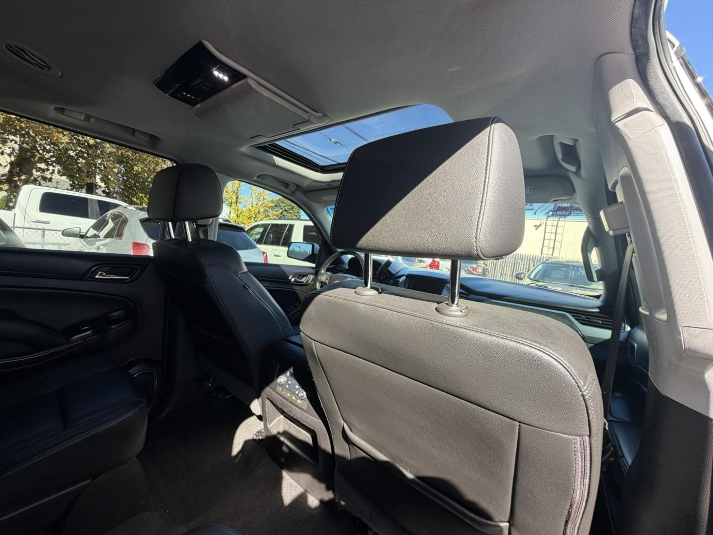 2018 White Chevrolet Suburban LT 4WD (1GNSKHKC8JR) with an 5.3L V8 OHV 16V engine, 6A transmission, located at 1018 Brunswick Ave, Trenton, NJ, 08638, (609) 989-0900, 40.240086, -74.748085- Photo#25
