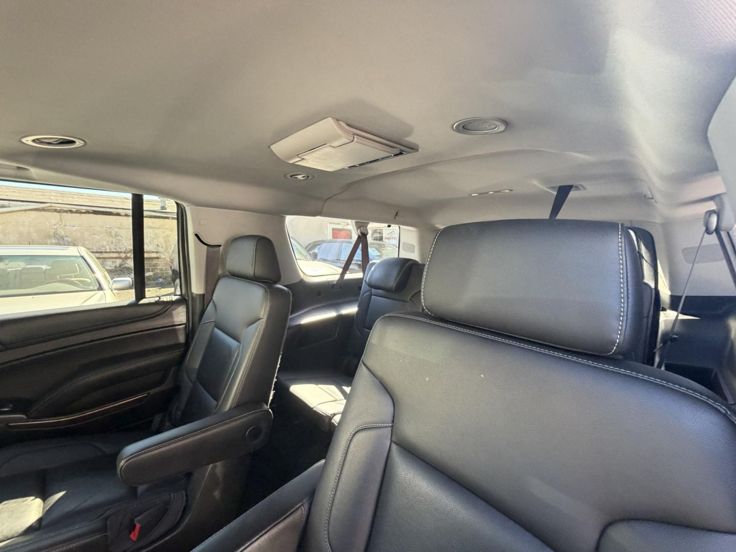 2018 White Chevrolet Suburban LT 4WD (1GNSKHKC8JR) with an 5.3L V8 OHV 16V engine, 6A transmission, located at 1018 Brunswick Ave, Trenton, NJ, 08638, (609) 989-0900, 40.240086, -74.748085- Photo#27